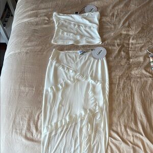 NWT Princess Polly Maxton Ruffle Skirt Set size 4 (no sleeve piece included)